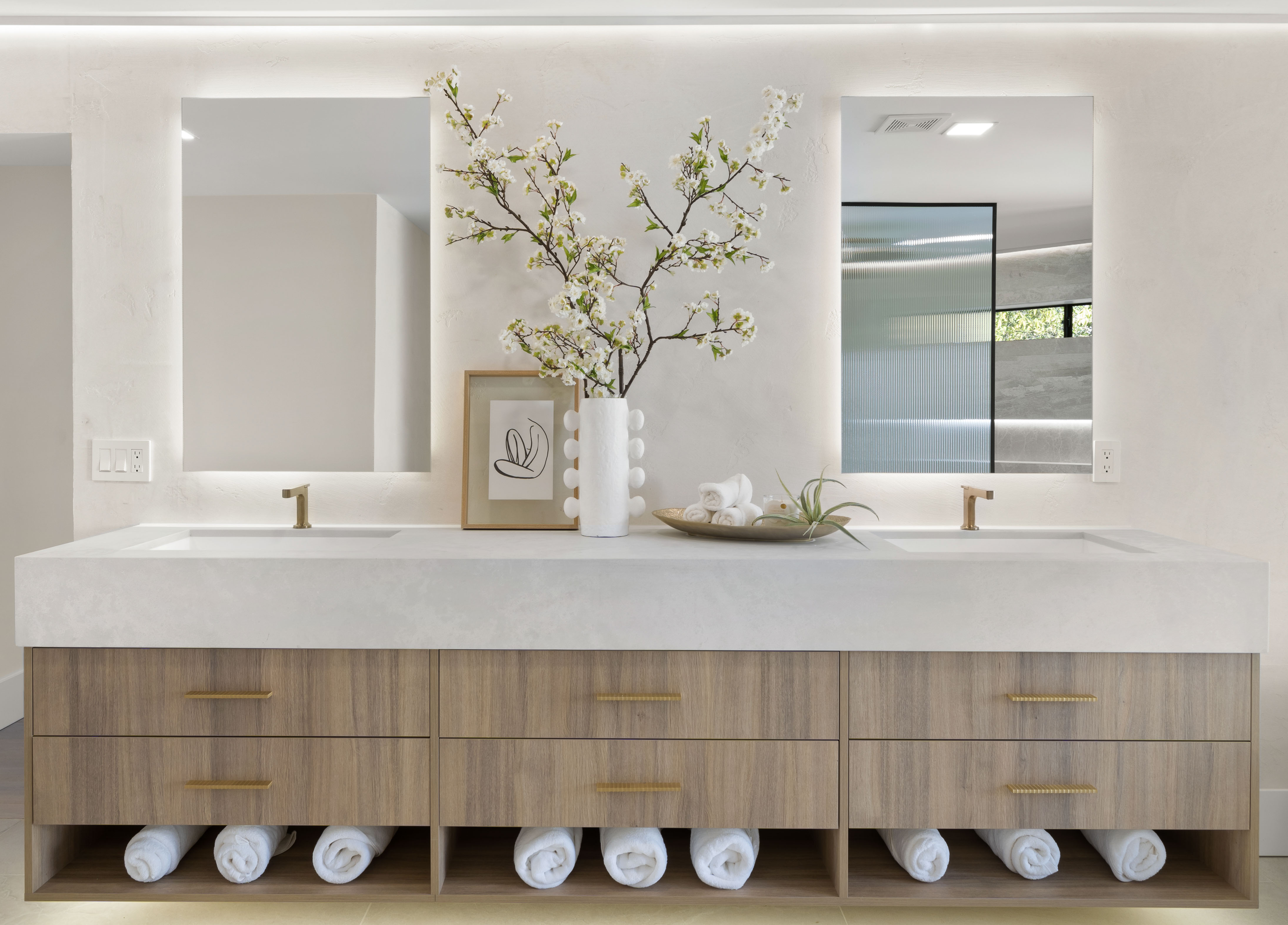 Award-winning primary bath at 8310 E Charter Oak Drive, featured in Modern Luxury Interiors' Design 9 Awards